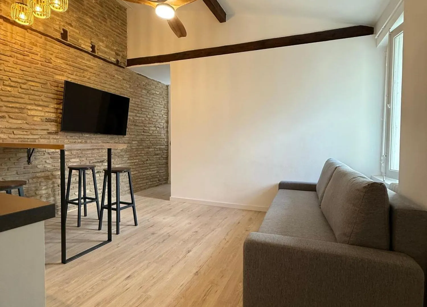 Precioso Atico Con Vistas En El Centro De Pamplona Apartment 0*,  Spain