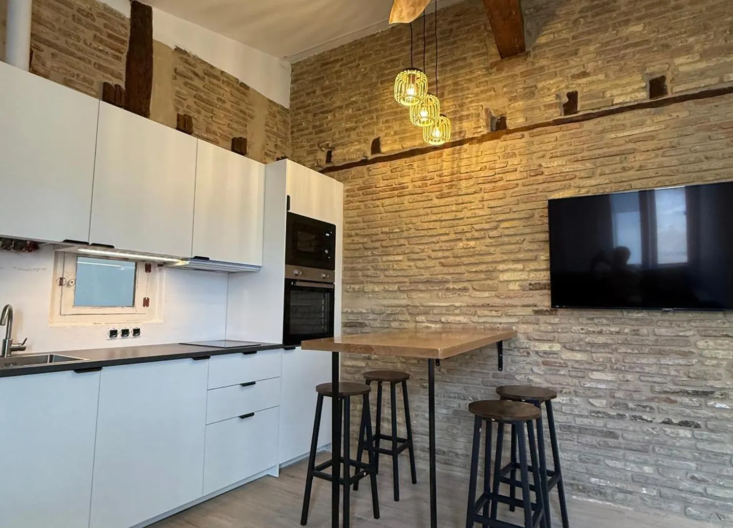 Precioso Atico Con Vistas En El Centro De Pamplona Apartment